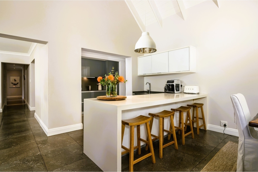 5 Bedroom Property for Sale in Theescombe Eastern Cape
